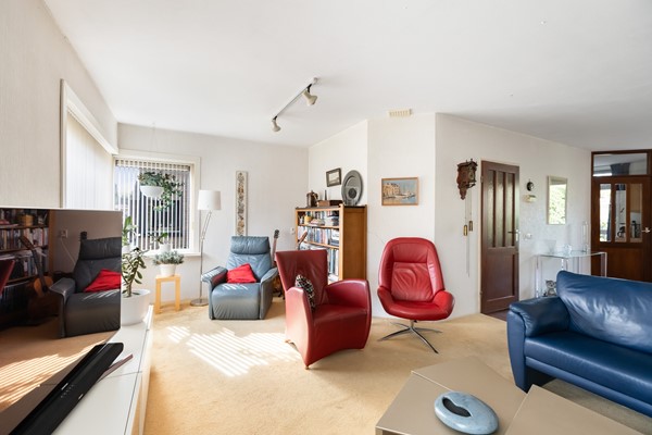 Foto - Te koop: Royale gezinswoning op uitstekende locatie!